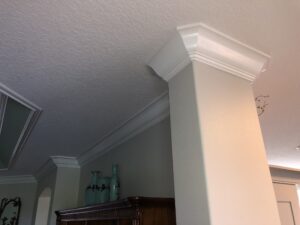 8.25 crown molding0010